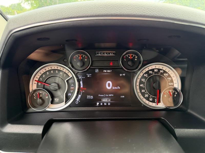 RAM 1500 Big Horn Crew Cab 4WD 2016