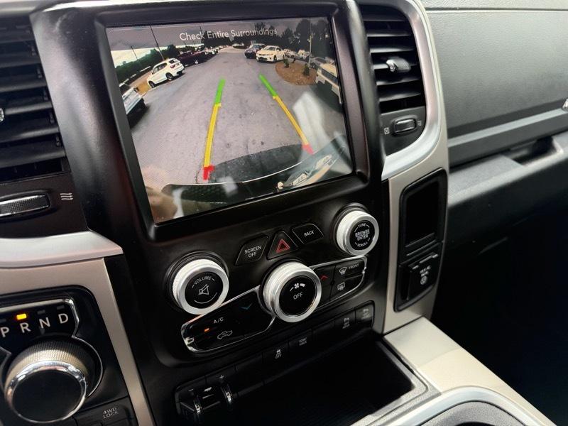 RAM 1500 Big Horn Crew Cab 4WD 2016