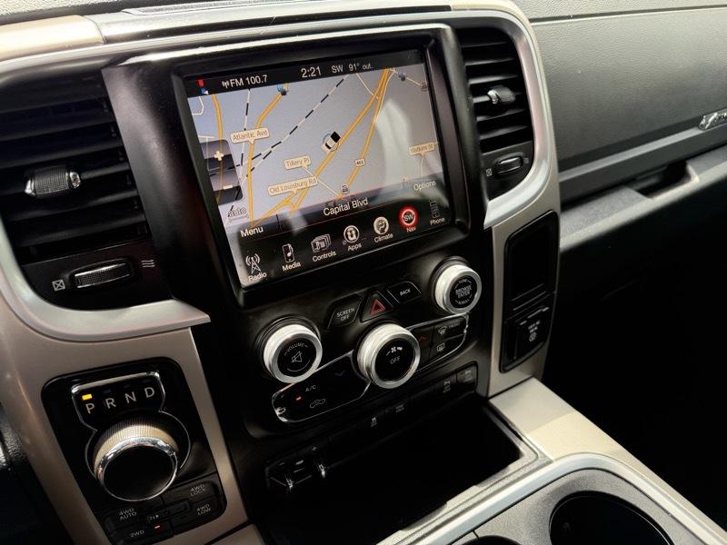 RAM 1500 Big Horn Crew Cab 4WD 2016