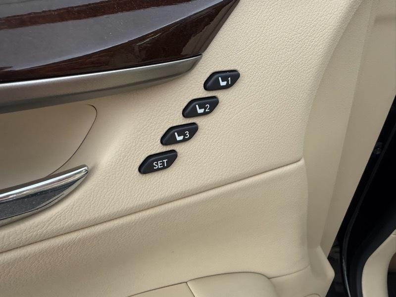 Lexus ES 350 Sedan 2014