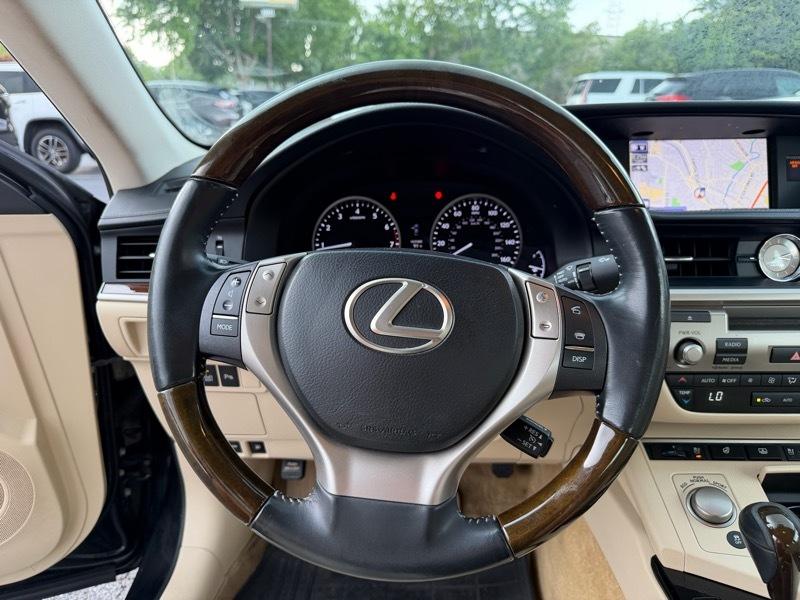 Lexus ES 350 Sedan 2014