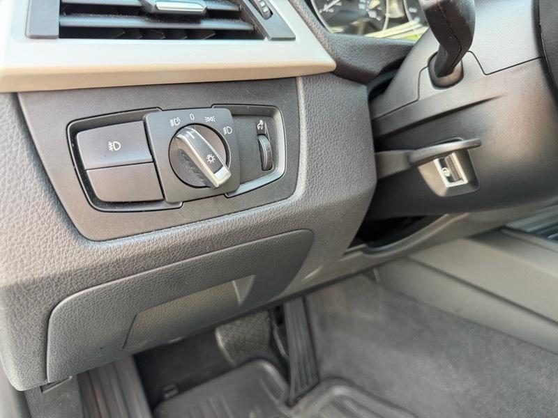 BMW 3-Series 320i xDrive Sedan 2017