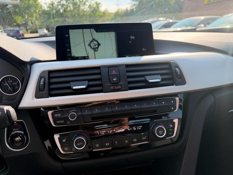 BMW 3-Series 320i xDrive Sedan 2017