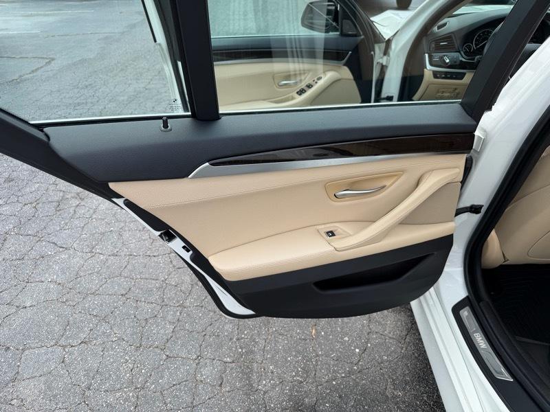 BMW 5-Series 535i xDrive 2016