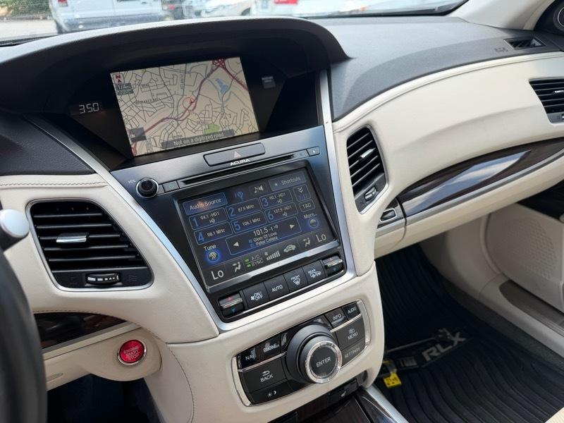 Acura RLX 6-Spd AT w/Technology Package 2016