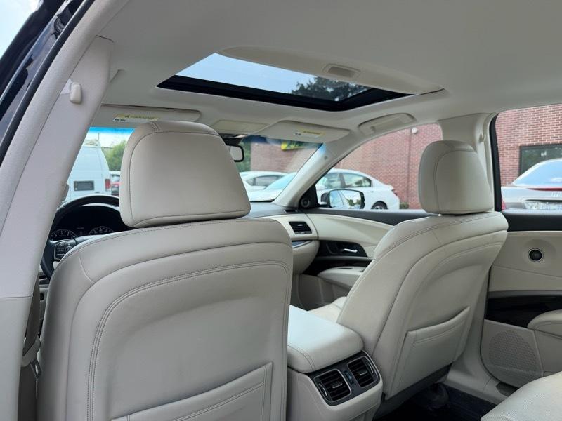 Acura RLX 6-Spd AT w/Technology Package 2016