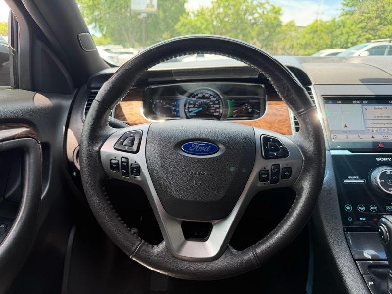 Ford Taurus Limited AWD 2017