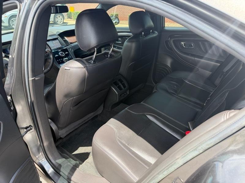 Ford Taurus Limited AWD 2017