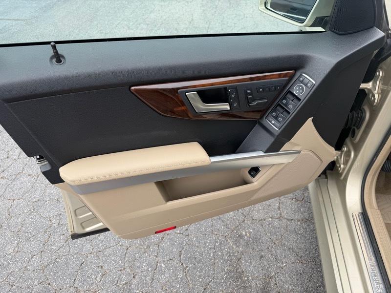 Mercedes-Benz GLK-Class GLK350 4MATIC 2012