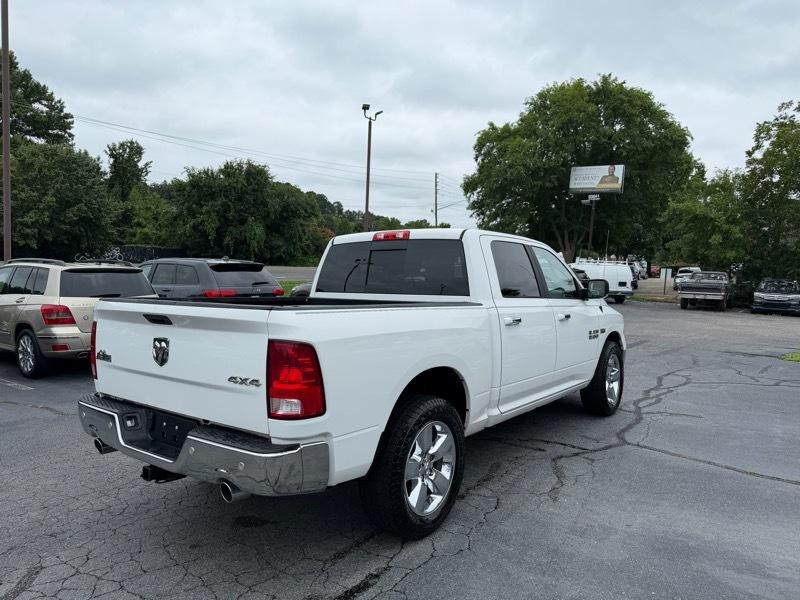 RAM 1500 Big Horn Crew Cab 4WD 2017