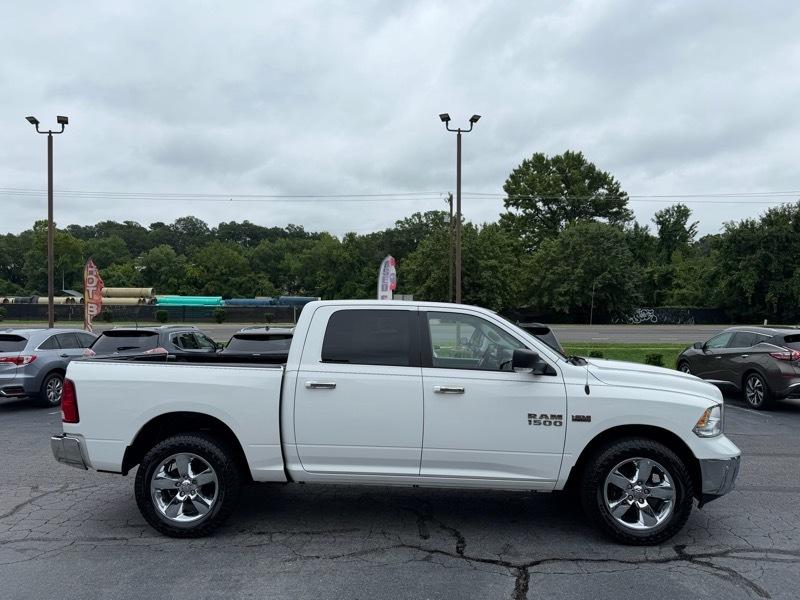 RAM 1500 Big Horn Crew Cab 4WD 2017