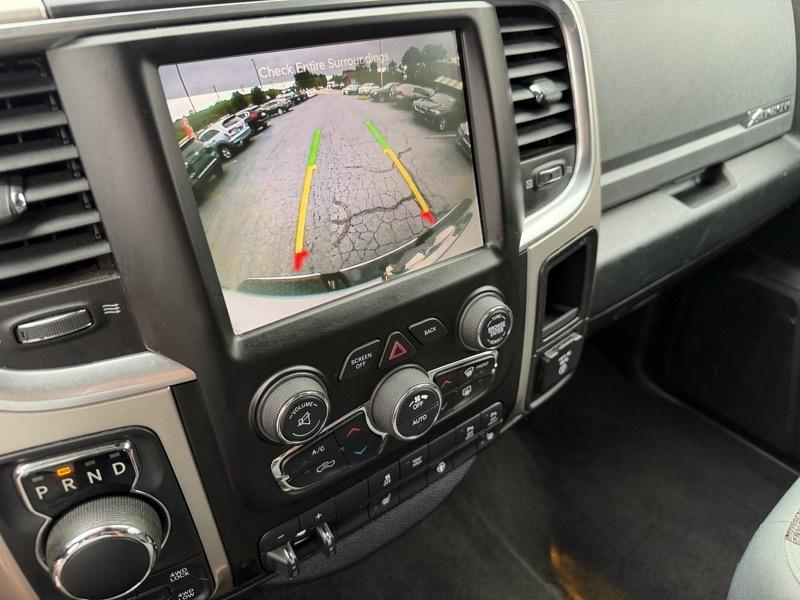 RAM 1500 Big Horn Crew Cab 4WD 2017