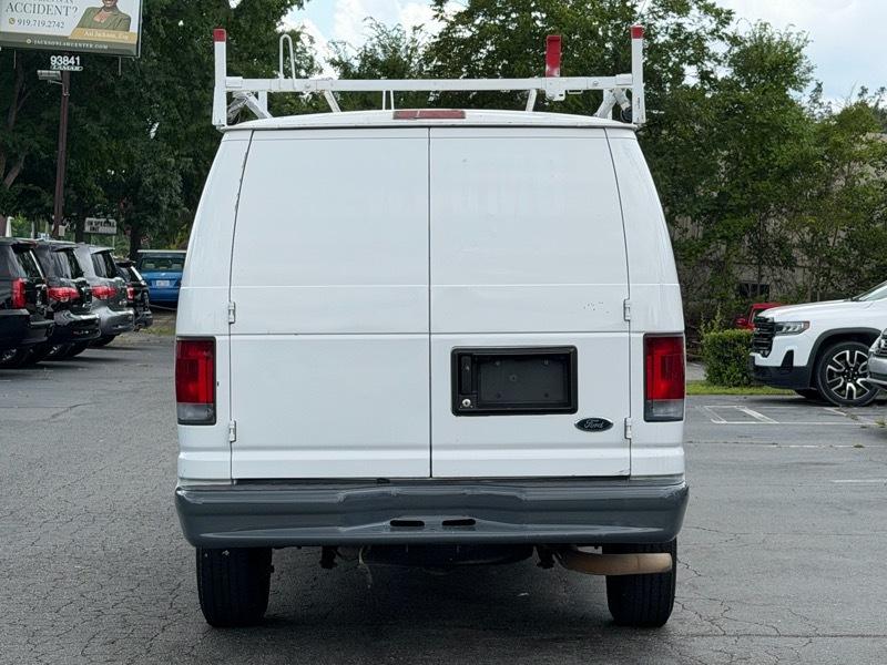 Ford Econoline E-250 2012