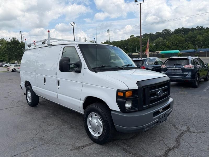 Ford Econoline E-250 2012