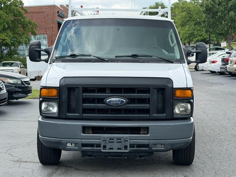 Ford Econoline E-250 2012