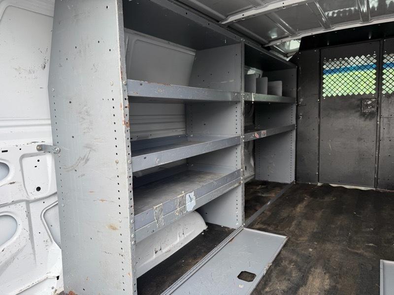 Ford Econoline E-250 2012