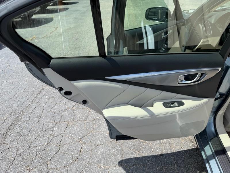 Infiniti Q50 Premium AWD 2015