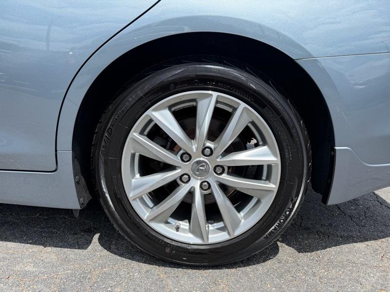 Infiniti Q50 Premium AWD 2015