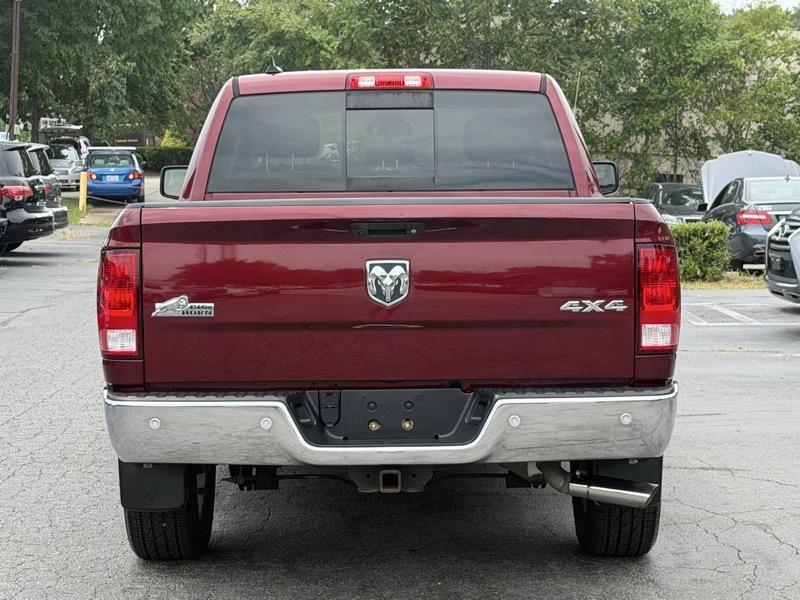 RAM 1500 Big Horn Crew Cab 4WD 2017