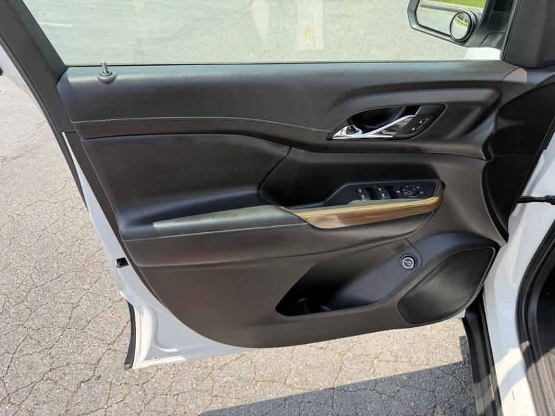 GMC Acadia SLE-1 FWD 2021