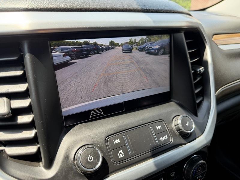 GMC Acadia SLE-1 FWD 2021