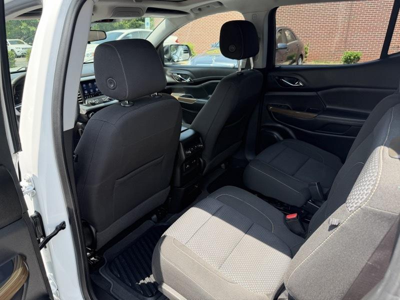GMC Acadia SLE-1 FWD 2021