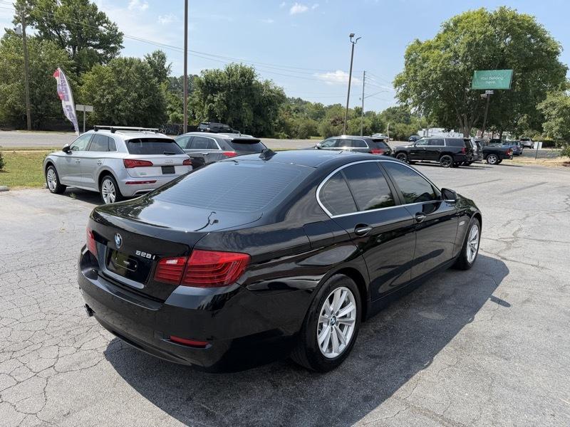 BMW 5-Series 528i 2015
