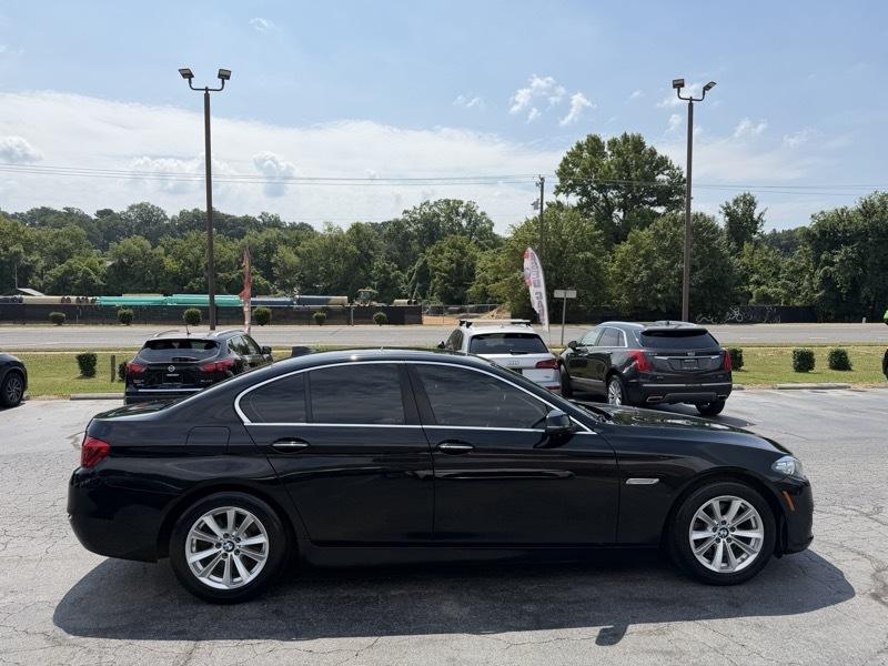 BMW 5-Series 528i 2015