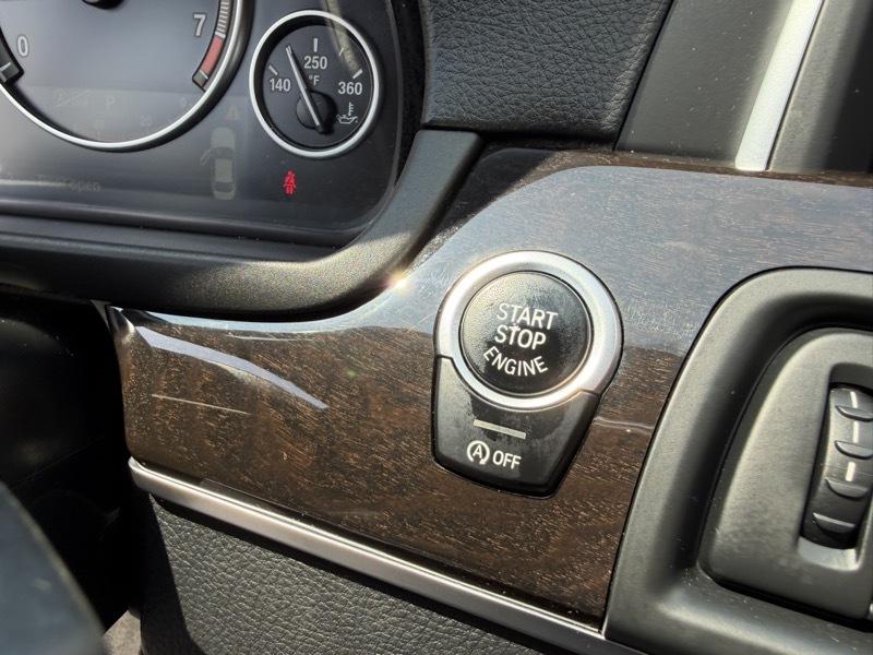 BMW 5-Series 528i 2015
