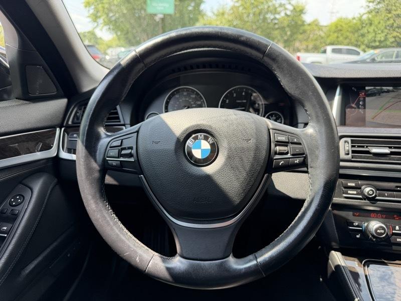 BMW 5-Series 528i 2015