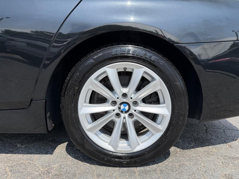 BMW 5-Series 528i 2015