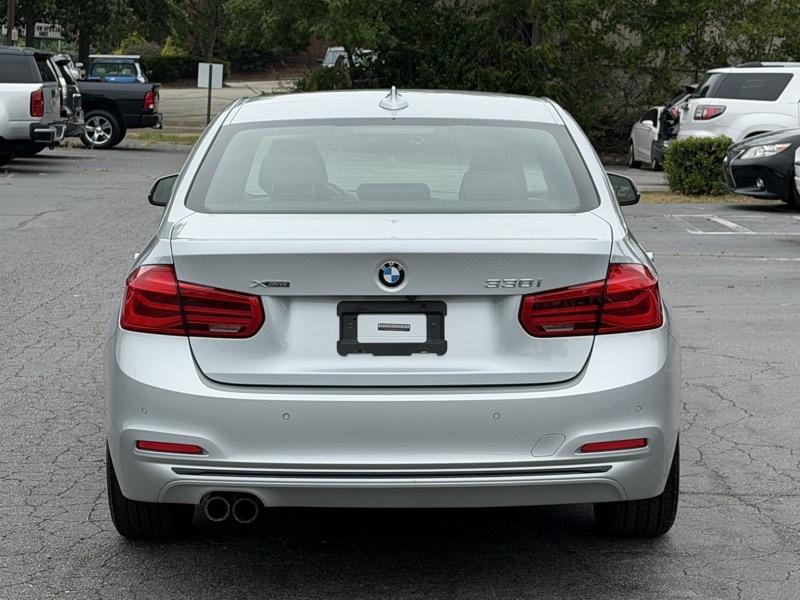 BMW 3-Series 330i xDrive SULEV Sedan 2017