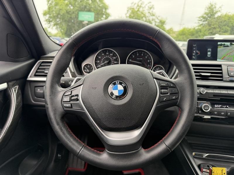 BMW 3-Series 330i xDrive SULEV Sedan 2017