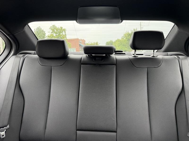 BMW 3-Series 330i xDrive SULEV Sedan 2017