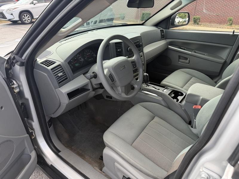 Jeep Grand Cherokee Laredo 4WD 2005
