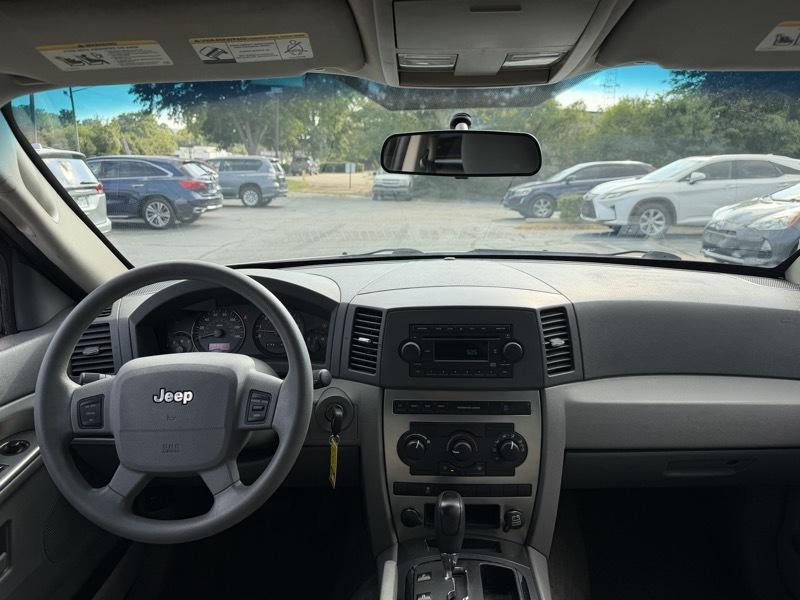 Jeep Grand Cherokee Laredo 4WD 2005