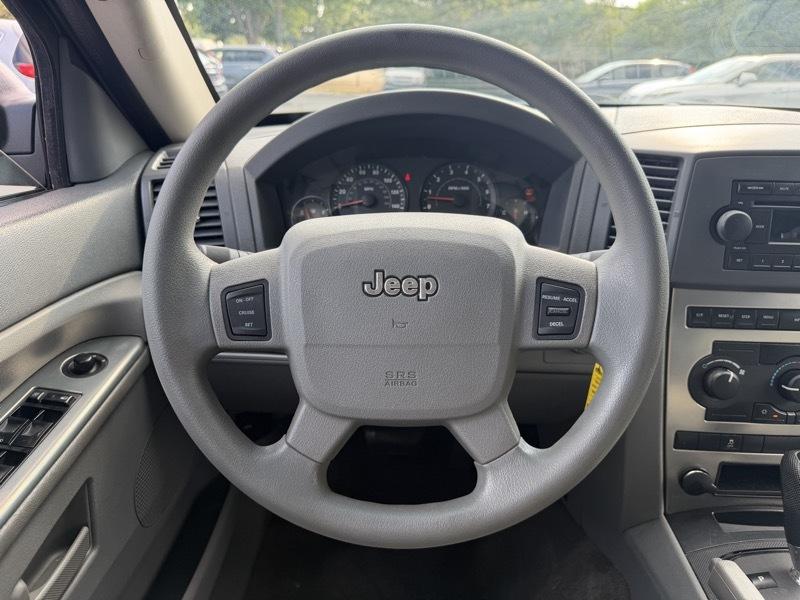 Jeep Grand Cherokee Laredo 4WD 2005