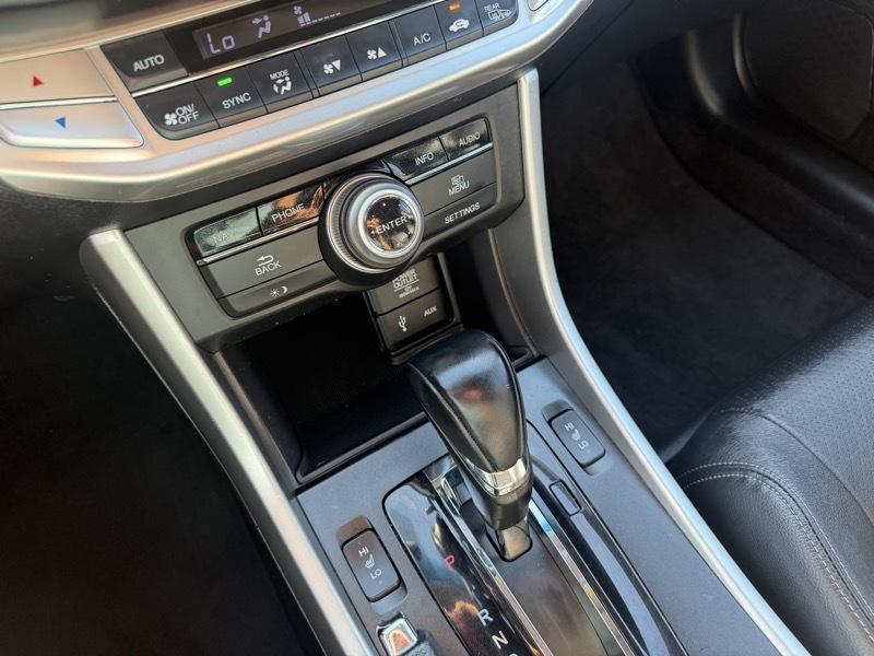 Honda Accord EX-L V6 Sedan AT 2015