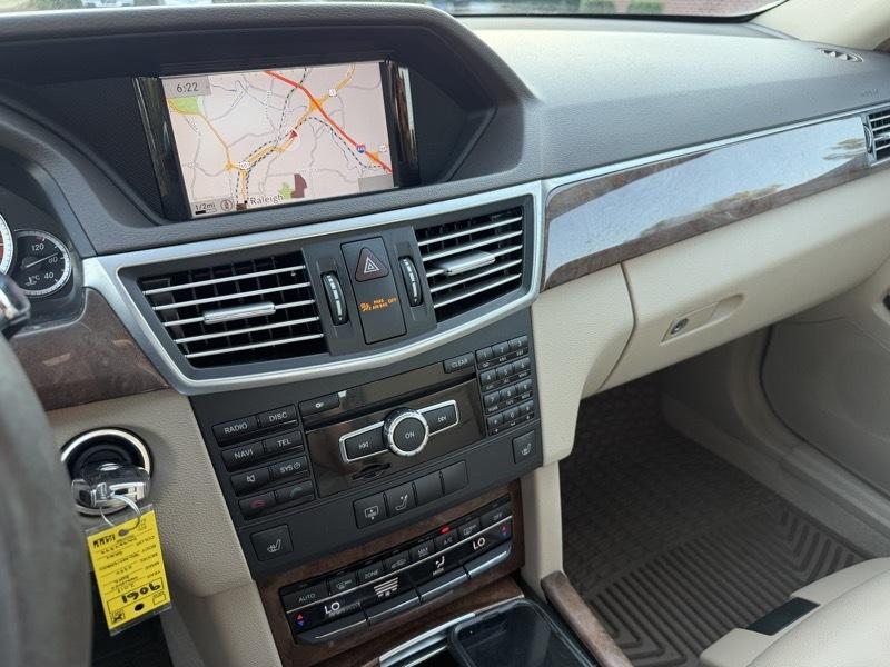 Mercedes-Benz E-Class E350 4MATIC Sedan 2013