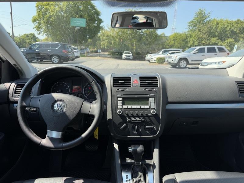Volkswagen Jetta SE 2009
