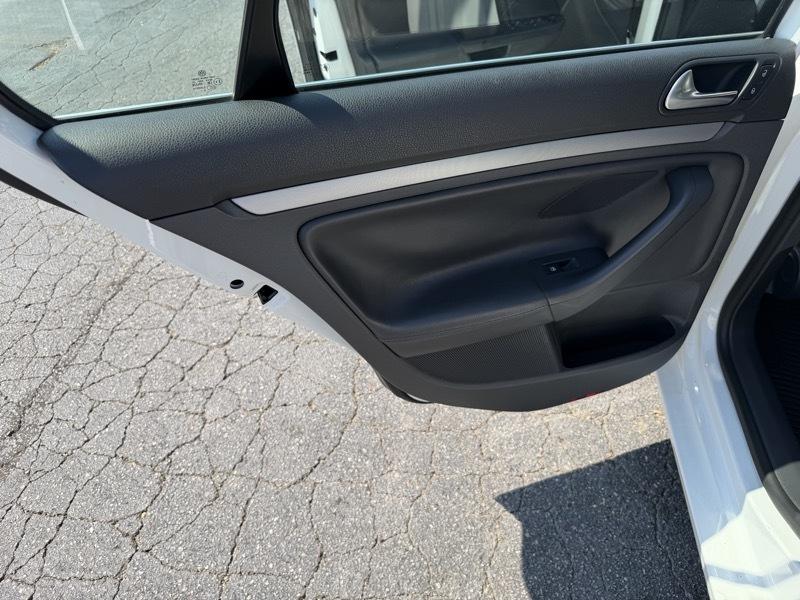 Volkswagen Jetta SE 2009