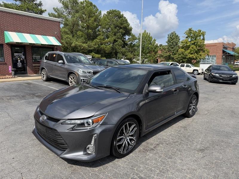 Scion tC Sports Coupe 6-Spd AT 2015