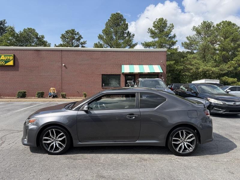 Scion tC Sports Coupe 6-Spd AT 2015
