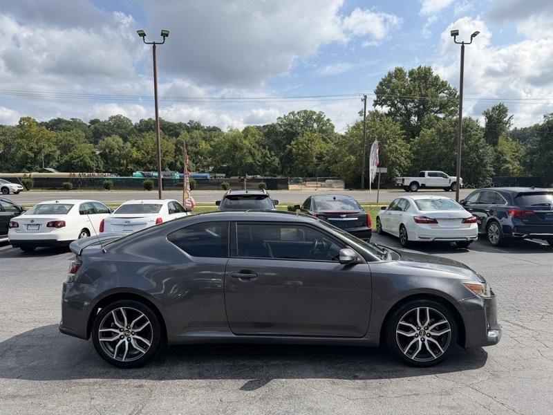 Scion tC Sports Coupe 6-Spd AT 2015