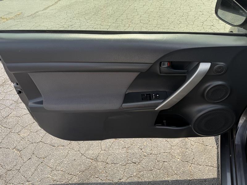 Scion tC Sports Coupe 6-Spd AT 2015