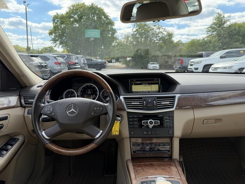 Mercedes-Benz E-Class E350 4MATIC Sedan 2012