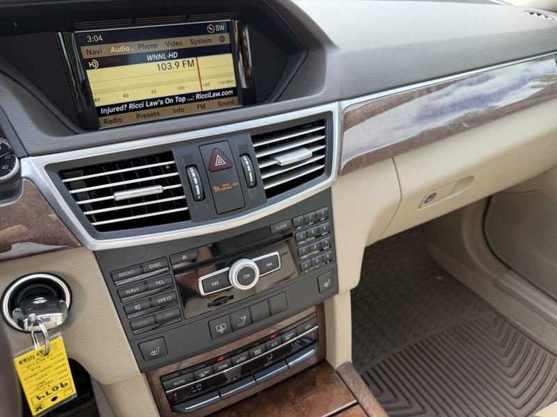 Mercedes-Benz E-Class E350 4MATIC Sedan 2012