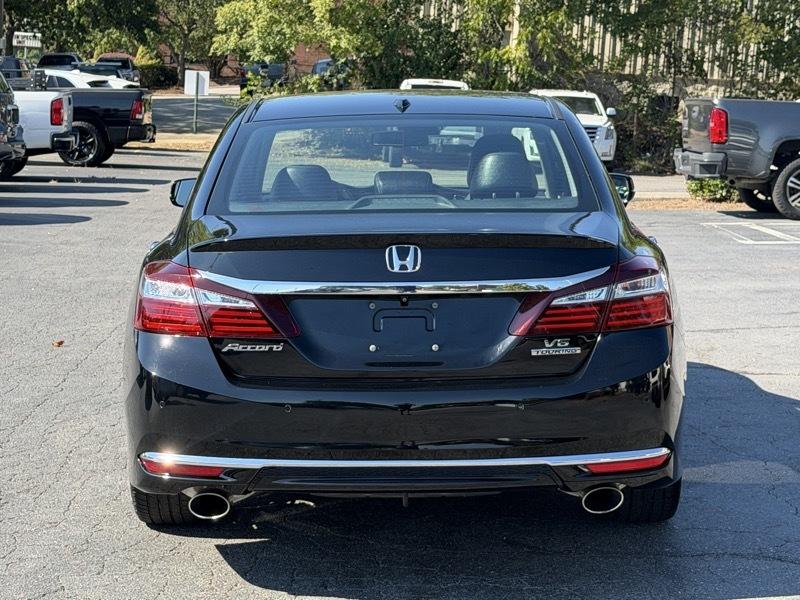 Honda Accord Touring V6 Sedan 2017
