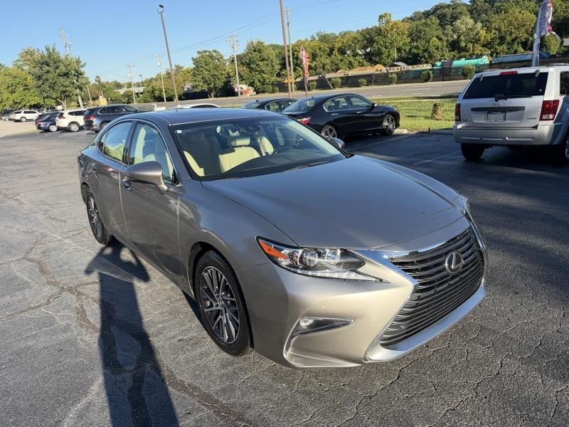 Lexus ES 350 Sedan 2017
