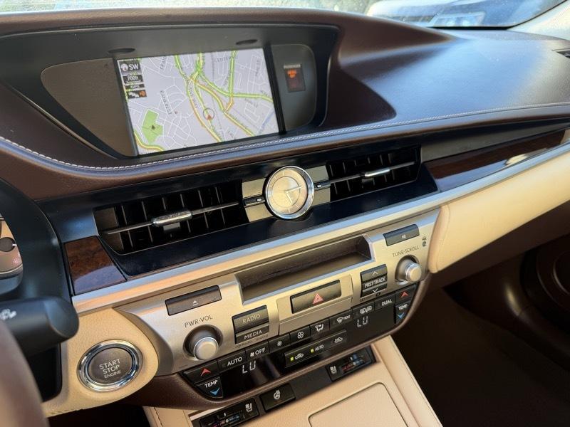 Lexus ES 350 Sedan 2017